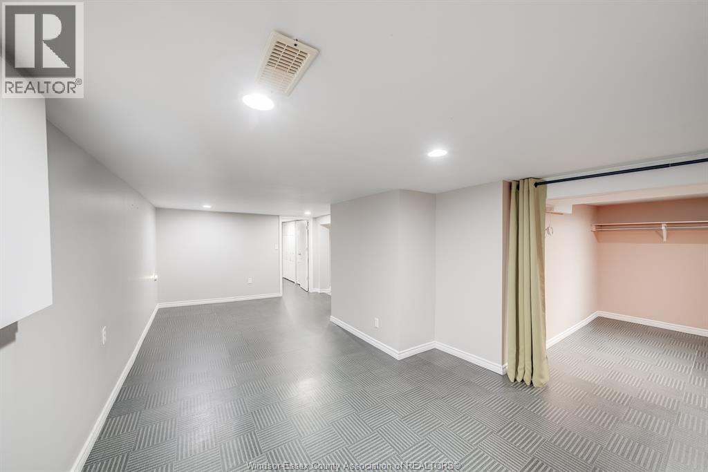 1054 Oak Street, Windsor, Ontario  N9A 5G4 - Photo 20 - 26008784