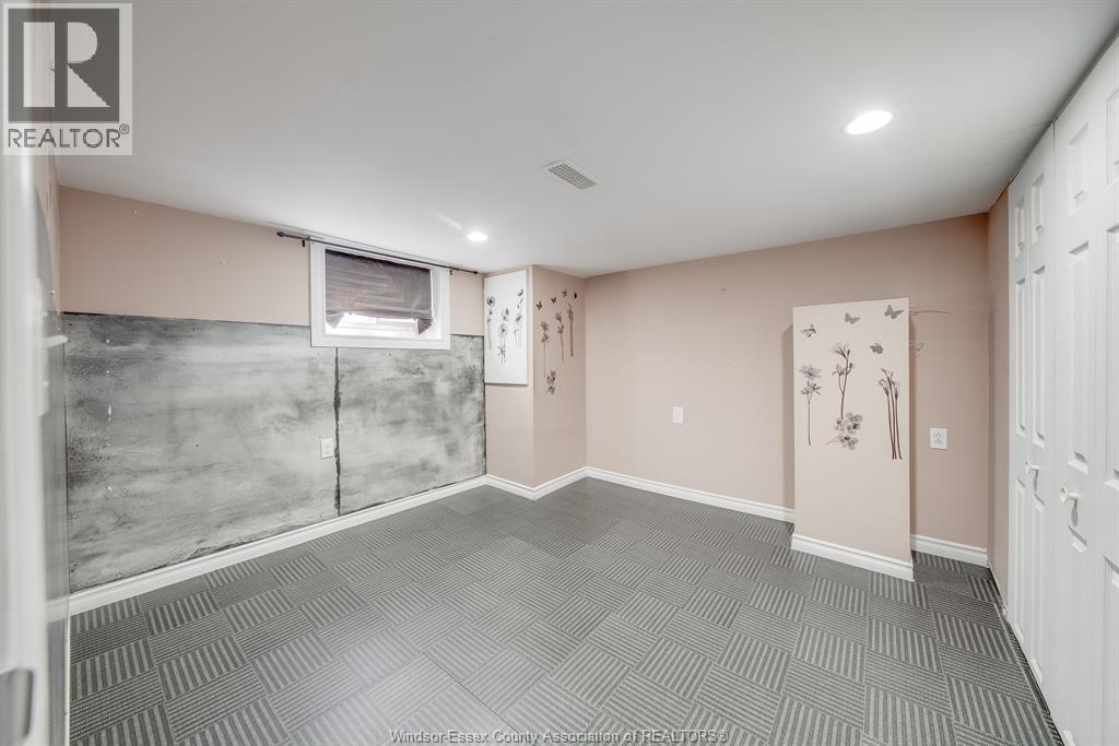 1054 Oak Street, Windsor, Ontario  N9A 5G4 - Photo 26 - 26008784