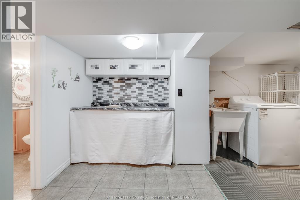 1054 Oak Street, Windsor, Ontario  N9A 5G4 - Photo 27 - 26008784