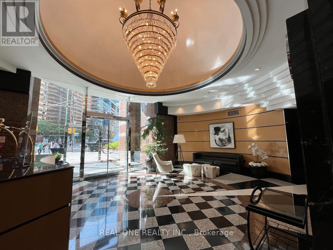 1604 - 33 University Avenue, Toronto, Ontario  M5J 2S7 - Photo 14 - C13051688