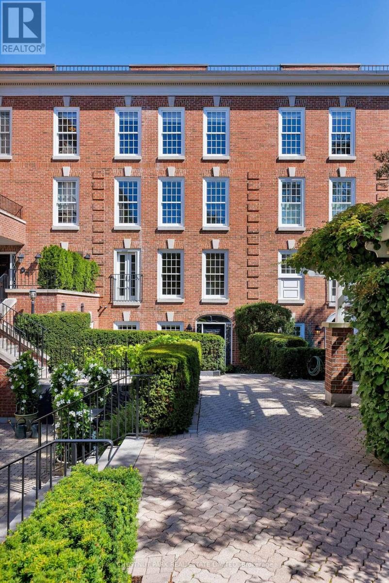 TH6 - 94 CRESCENT ROAD, Toronto, Ontario