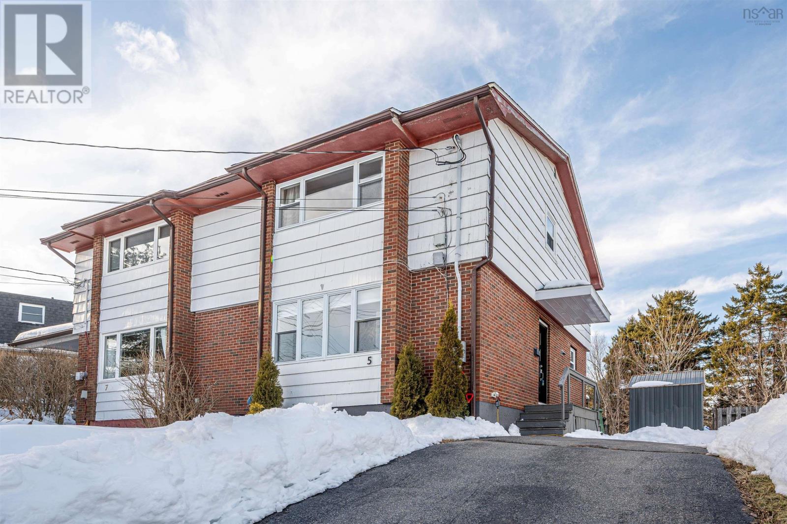 5 Apollo Court, Halifax, Nova Scotia  B3M 1G9 - Photo 1 - 202603240
