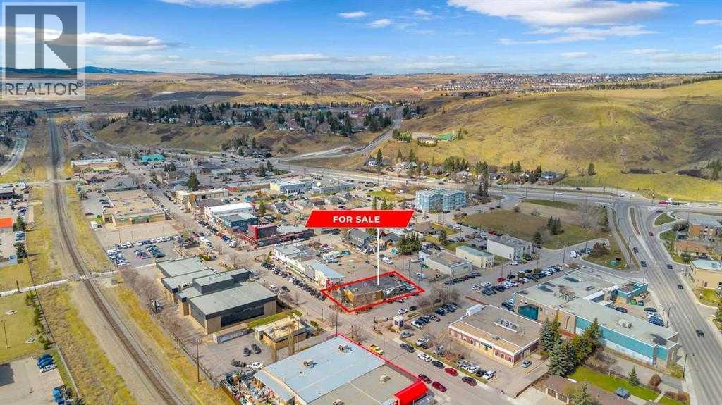 107 First Avenue W, Cochrane, Alberta  T4C 1A5 - Photo 2 - A2279070