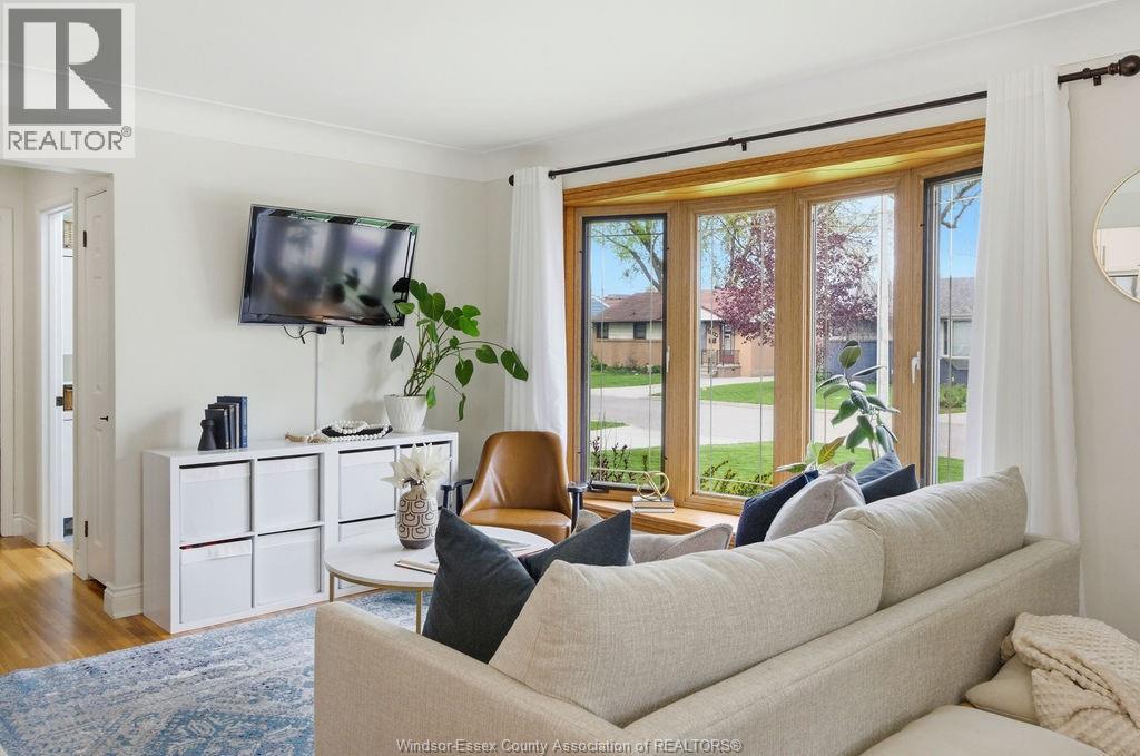 1221 Matthew Brady, Windsor, Ontario  N8S 3K2 - Photo 3 - 26009369