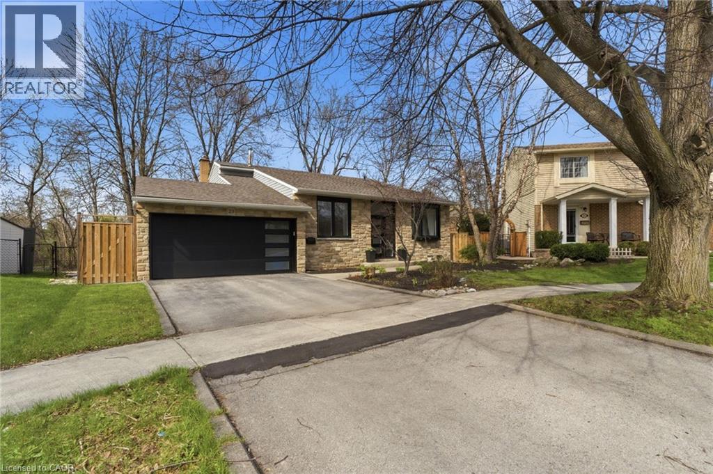 29 Melissa Crescent, Hamilton, Ontario  L9H 7C5 - Photo 2 - 40824058