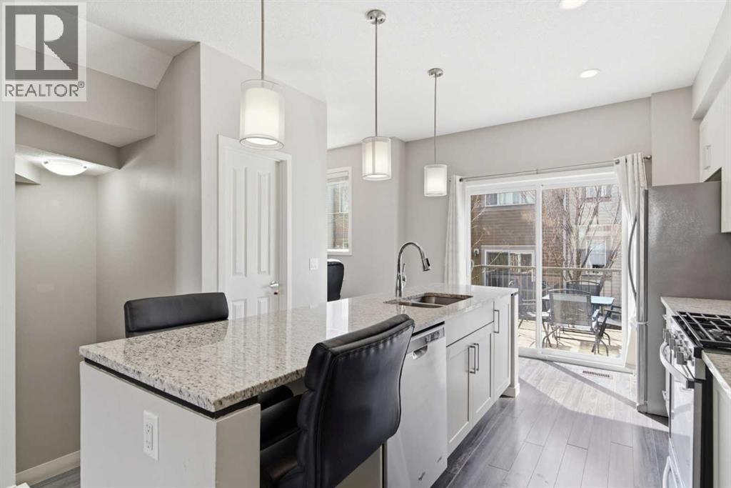 150 Copperpond Villas Se, Calgary, Alberta  T2Z 5B8 - Photo 9 - A2304949