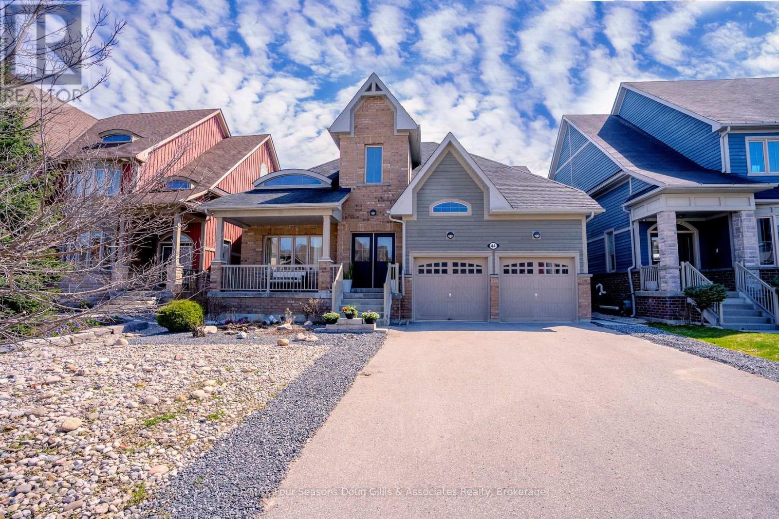 44 HUGHES STREET, Collingwood, Ontario