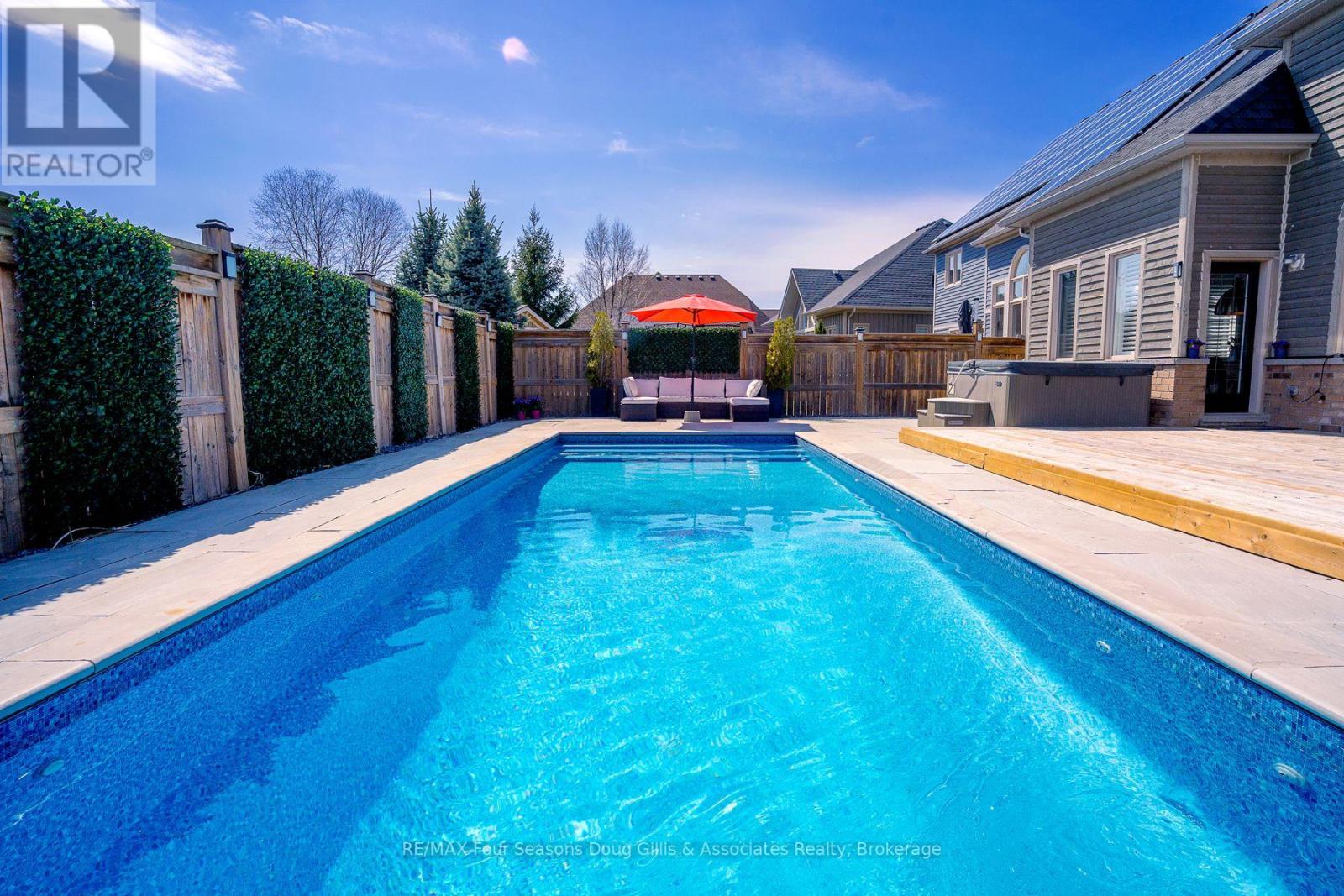 44 Hughes Street, Collingwood, Ontario  L9Y 0W7 - Photo 3 - S13051506