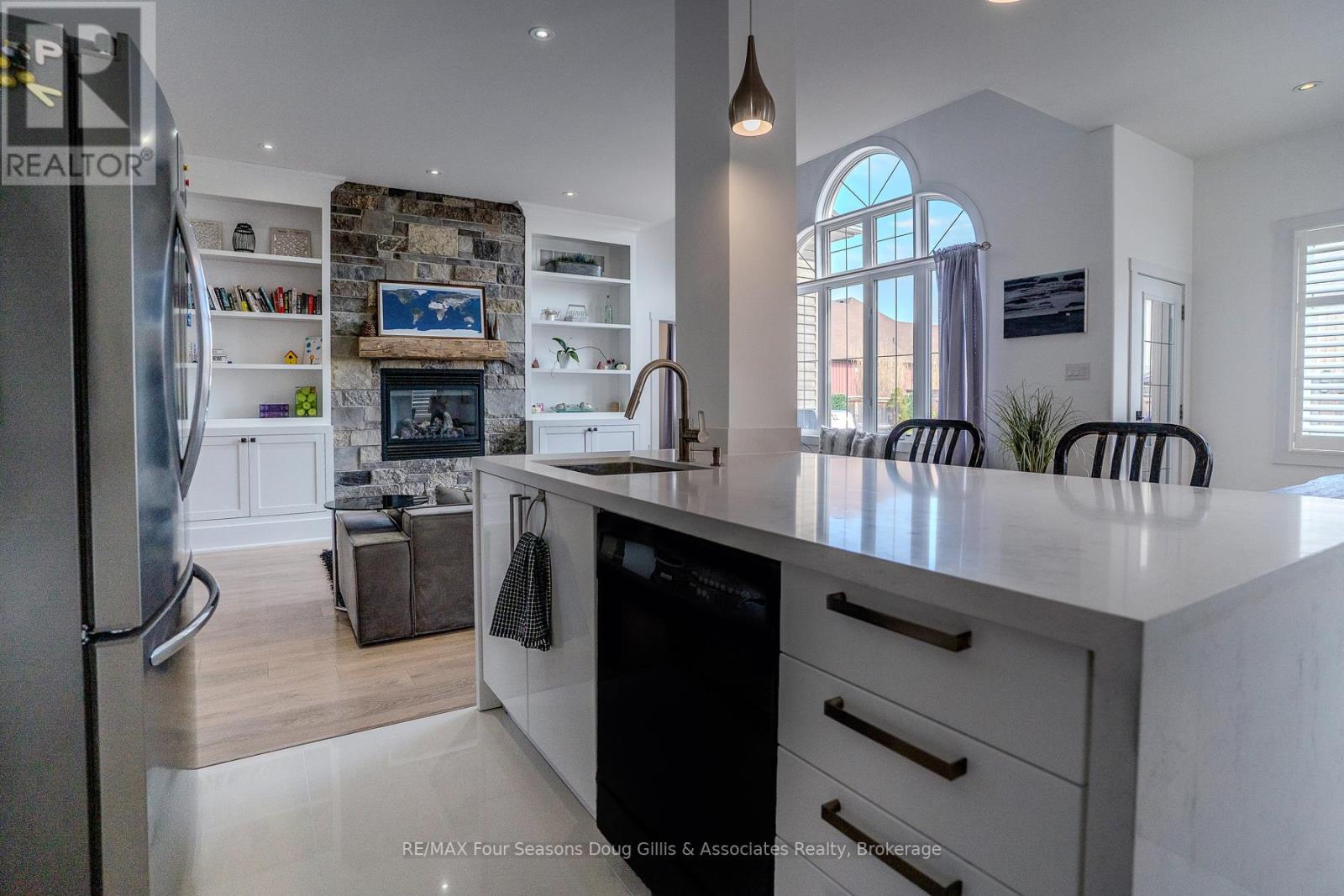 44 Hughes Street, Collingwood, Ontario  L9Y 0W7 - Photo 42 - S13051506