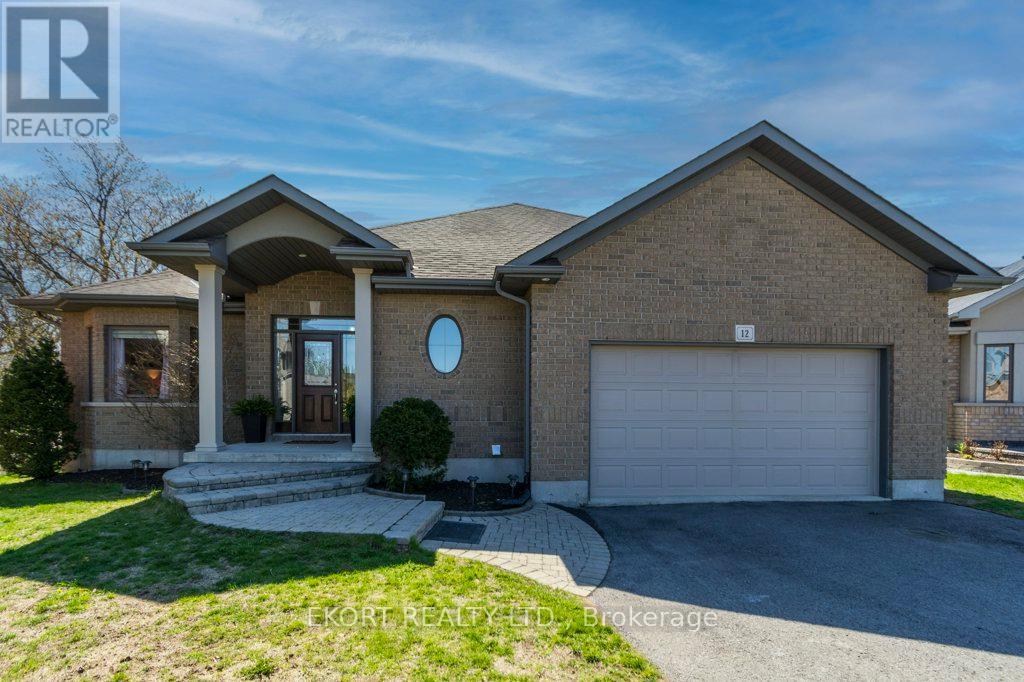 12 HUNTER PLACE, Belleville, Ontario