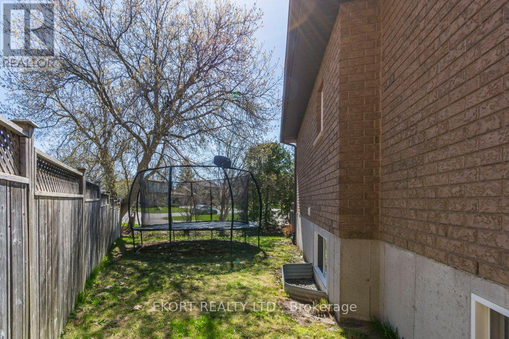 12 Hunter Place, Belleville, Ontario  K8P 0A2 - Photo 30 - X13051634