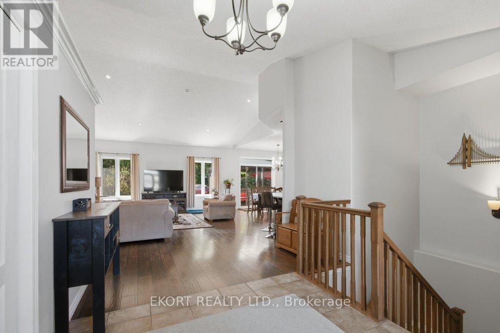 12 Hunter Place, Belleville, Ontario  K8P 0A2 - Photo 4 - X13051634