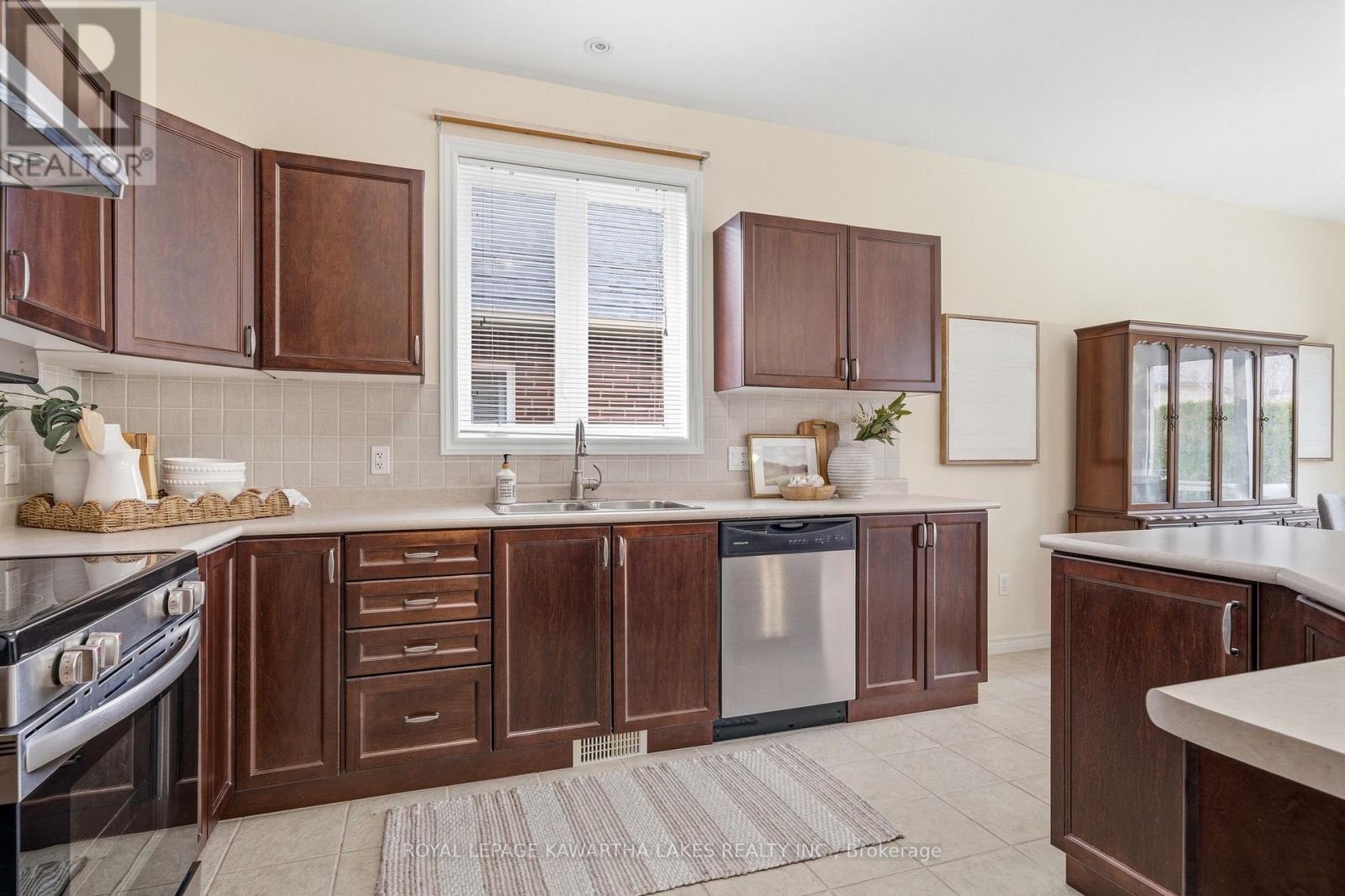 59 Ellis Crescent, Kawartha Lakes, Ontario  K9V 0A5 - Photo 23 - X13051722