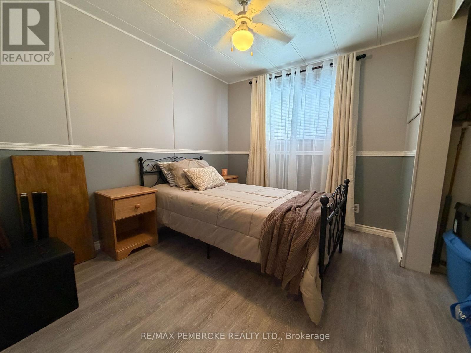 103 Pinehurst Estates, Petawawa, Ontario  K8H 2H2 - Photo 15 - X12905276