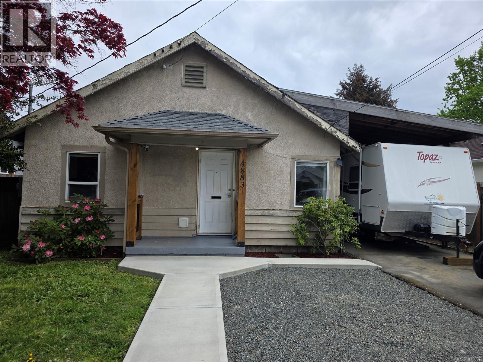 4883 Elizabeth St, Port Alberni, British Columbia
