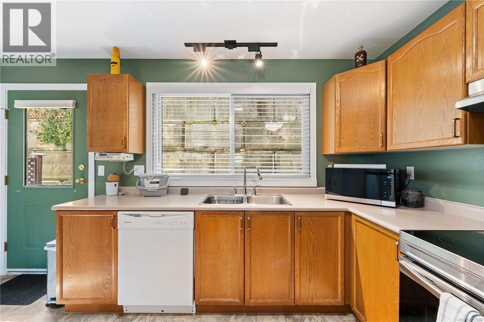 3 1663 Dufferin Cres, Nanaimo, British Columbia  V9S 5T4 - Photo 9 - 1033559