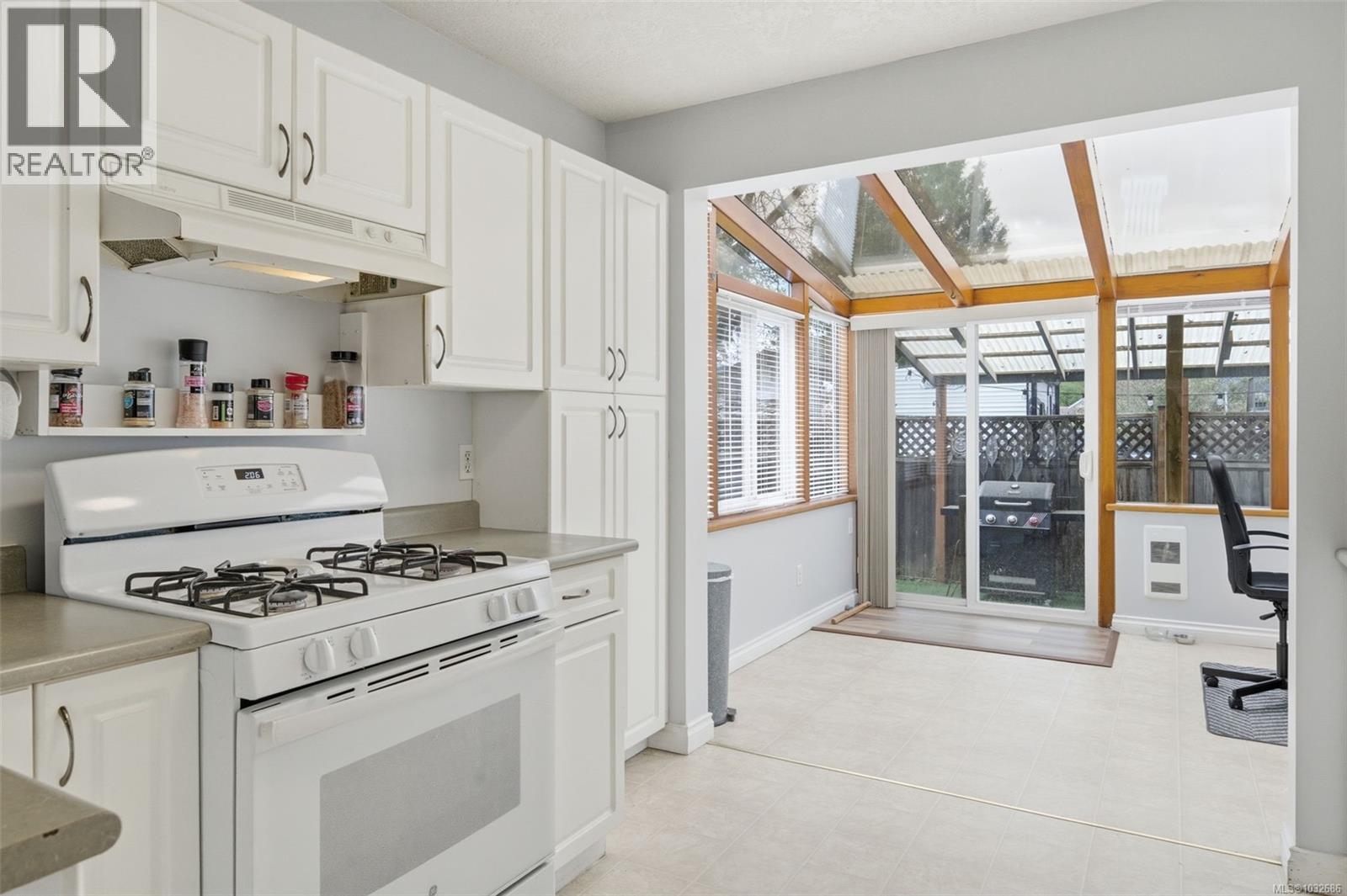 2844 Rita Rd, Langford, British Columbia  V9B 4A1 - Photo 24 - 1032686