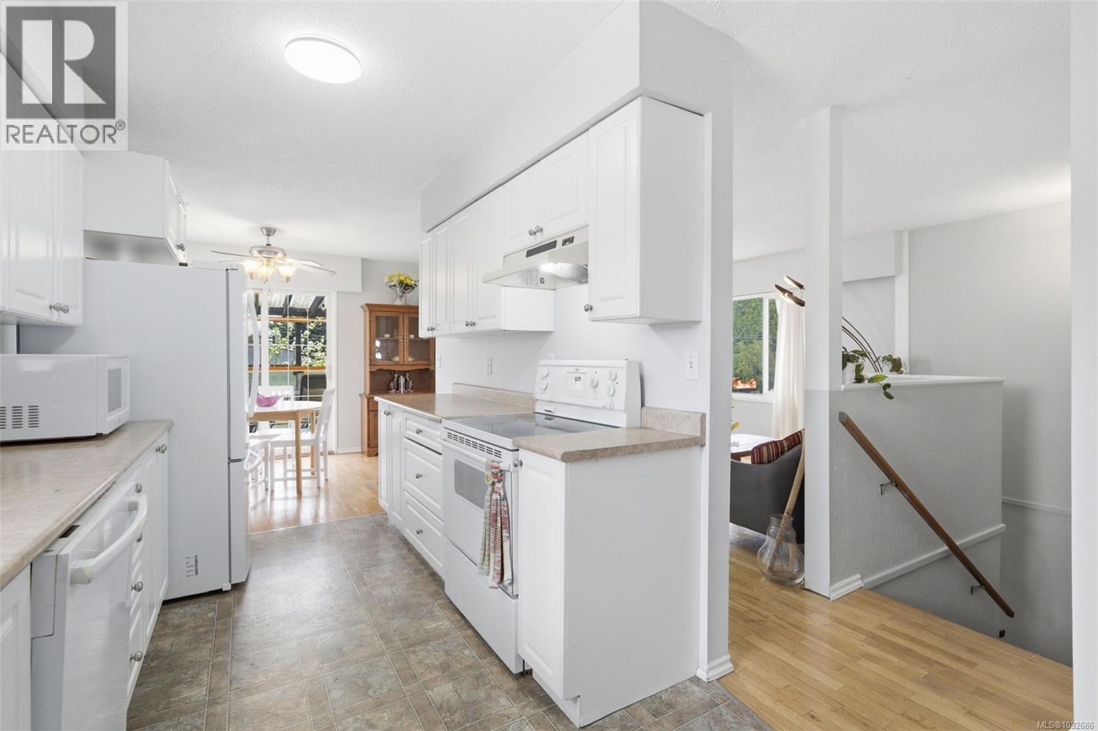 2844 Rita Rd, Langford, British Columbia  V9B 4A1 - Photo 9 - 1032686