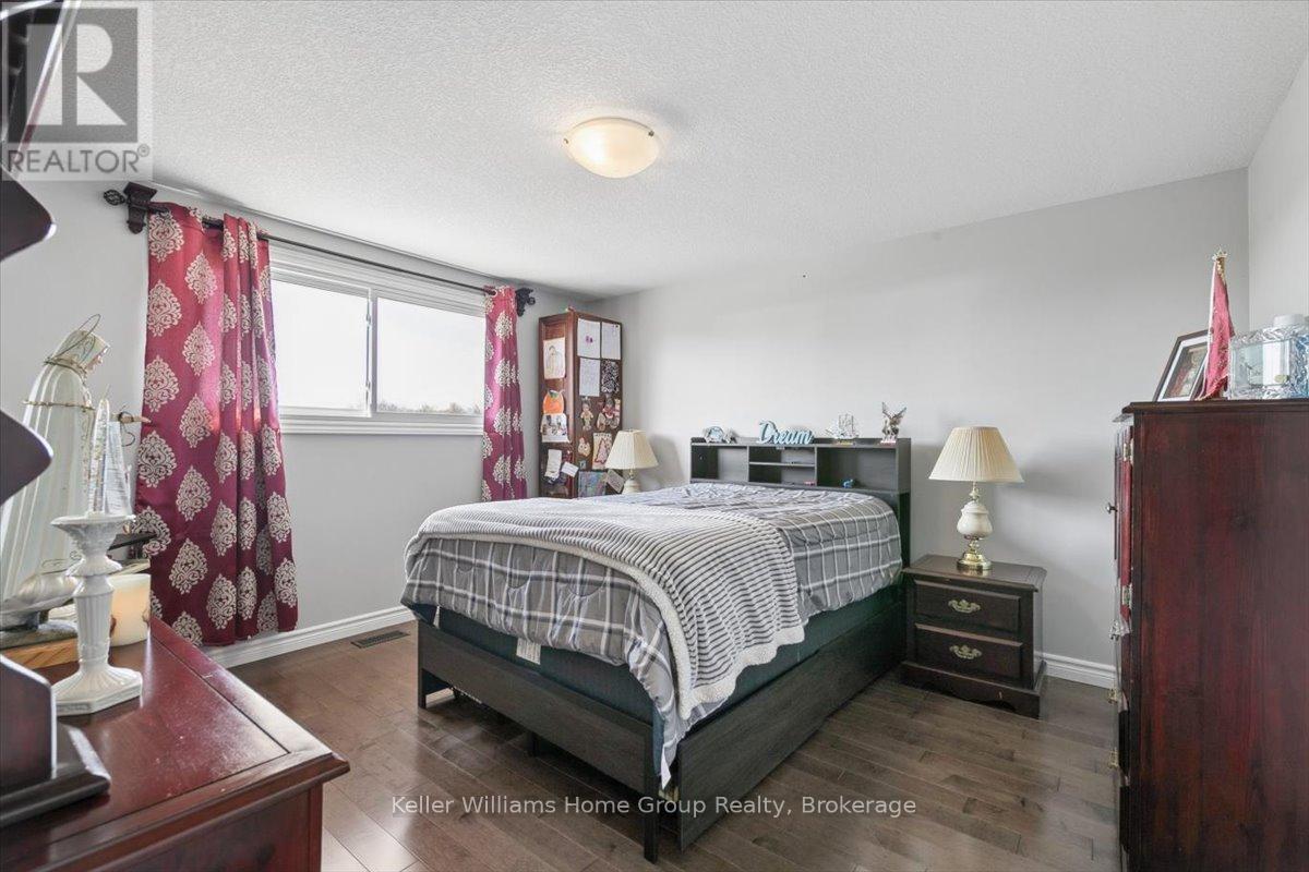 1211 Old 8 Highway, Hamilton, Ontario  L9H 5E1 - Photo 23 - X13051502