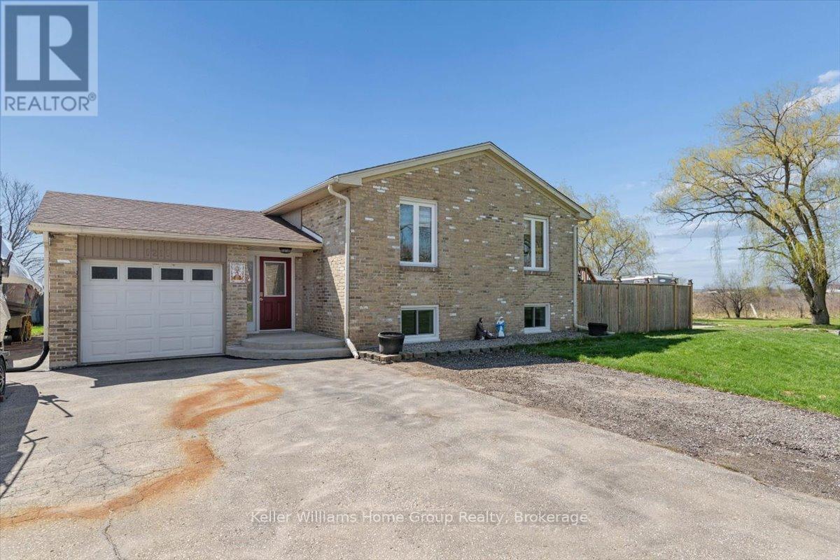 1211 Old 8 Highway, Hamilton, Ontario  L9H 5E1 - Photo 4 - X13051502