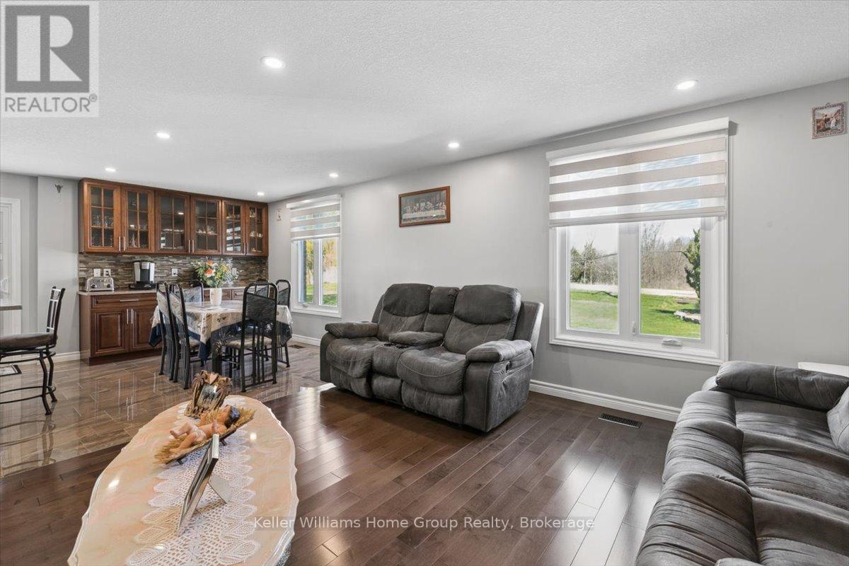 1211 Old 8 Highway, Hamilton, Ontario  L9H 5E1 - Photo 9 - X13051502