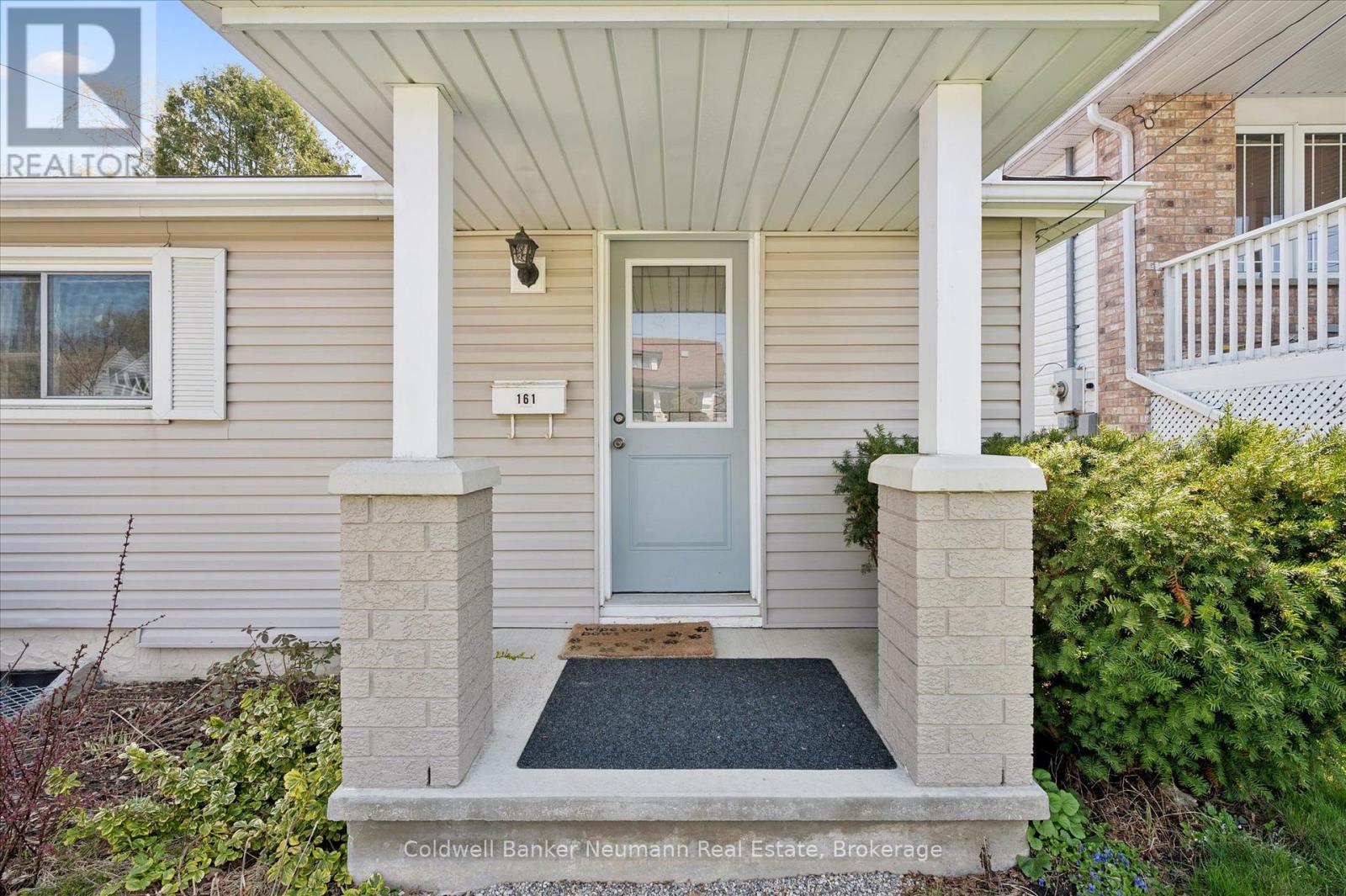 161 Grange Street, Guelph, Ontario  N1E 2V7 - Photo 2 - X13051714