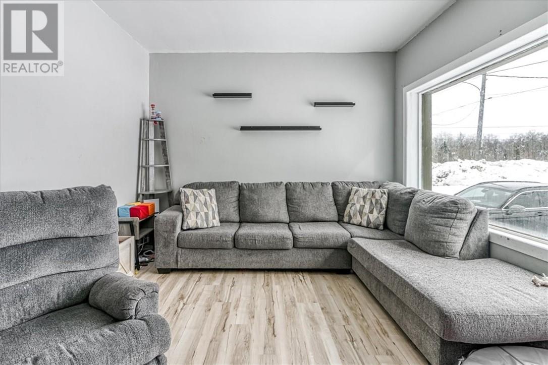 1616 Fourth Street, Val Caron, Ontario  P3N 1R4 - Photo 12 - 2127341
