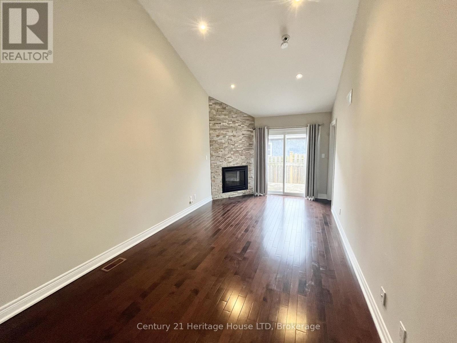 3 - 63 Pine Street N, Thorold, Ontario  L2V 2P2 - Photo 9 - X13051790