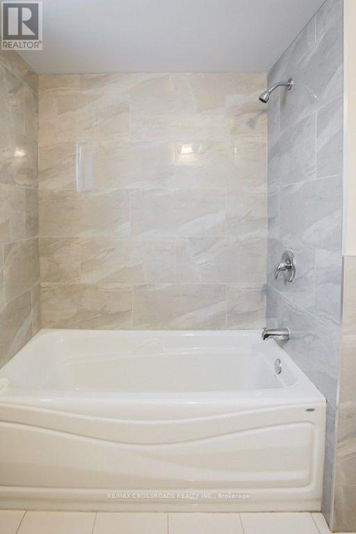 87 Woodriver Street, Richmond Hill, Ontario  L4S 1H6 - Photo 21 - N13051664