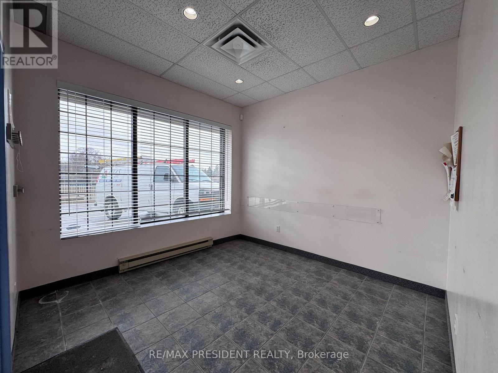 6 - 200 Davis Drive, Newmarket, Ontario  L3Y 2N4 - Photo 11 - N13051732