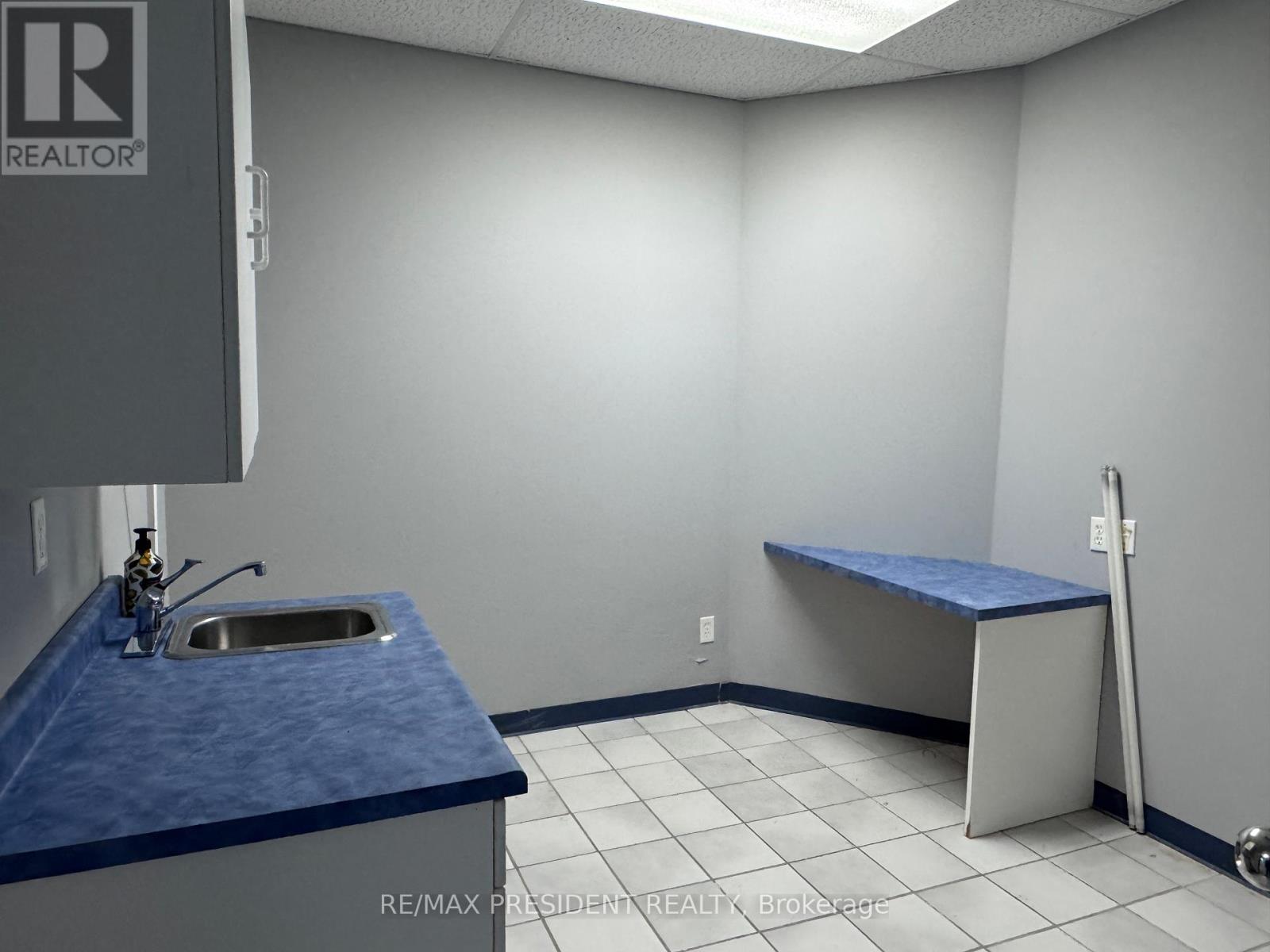 6 - 200 Davis Drive, Newmarket, Ontario  L3Y 2N4 - Photo 18 - N13051732