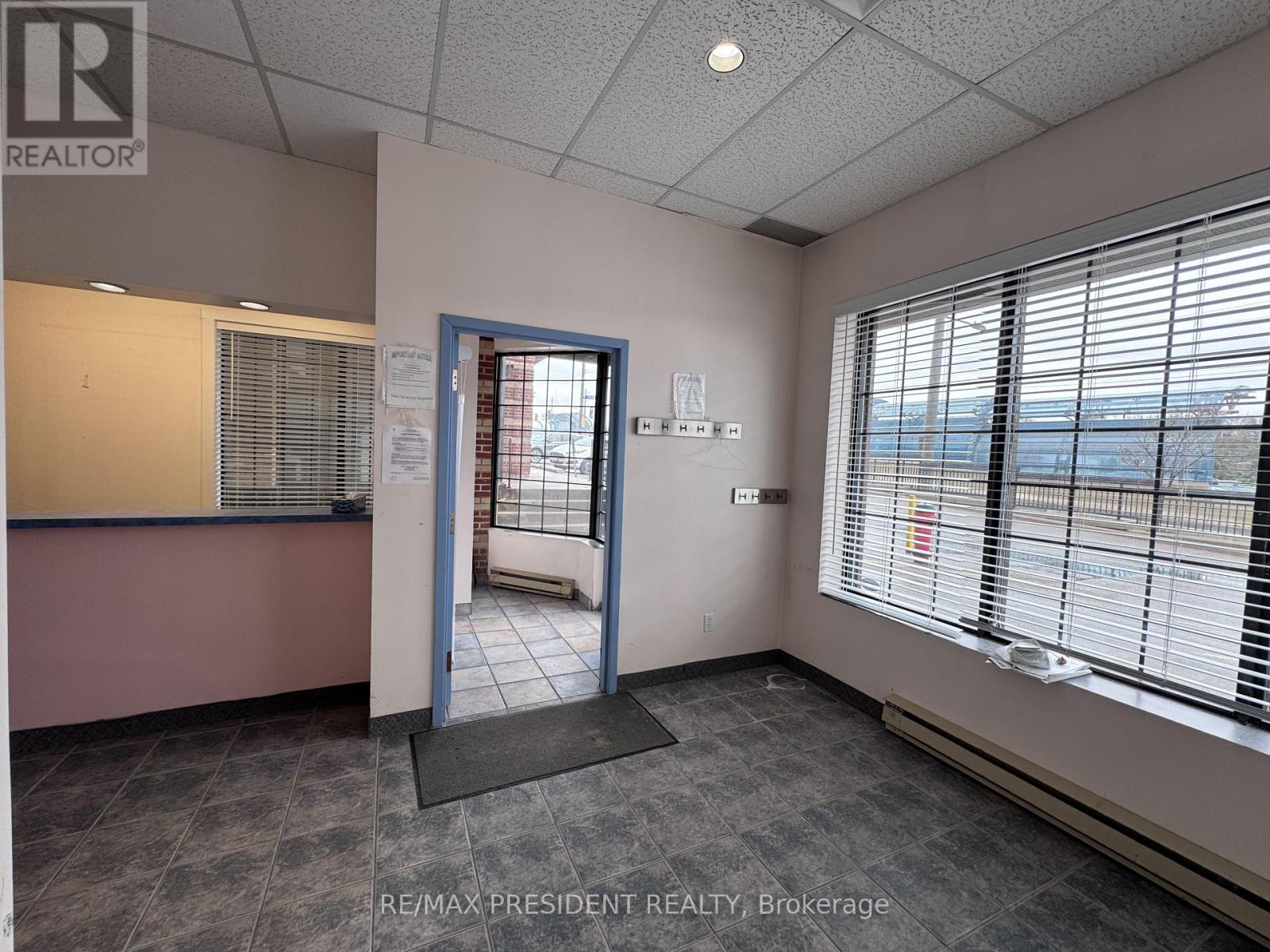 6 - 200 Davis Drive, Newmarket, Ontario  L3Y 2N4 - Photo 8 - N13051732