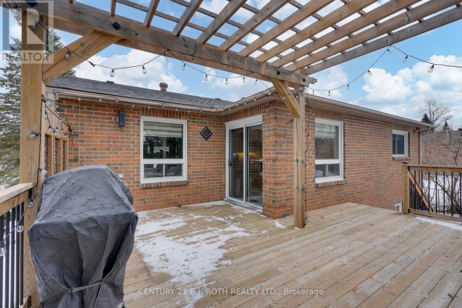 64 Royal Beech Drive, Wasaga Beach, Ontario  L9Z 1H3 - Photo 36 - S13051704