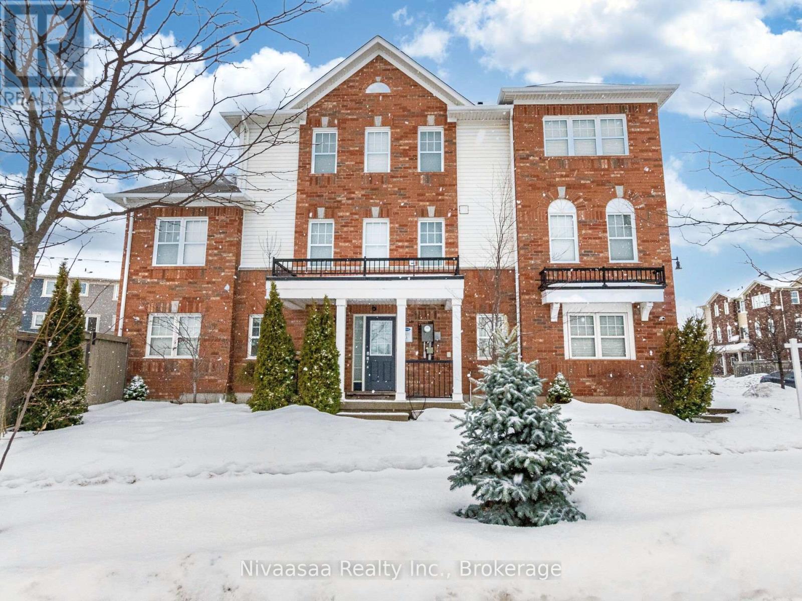 18 BETTERTON CRESCENT, Brampton, Ontario