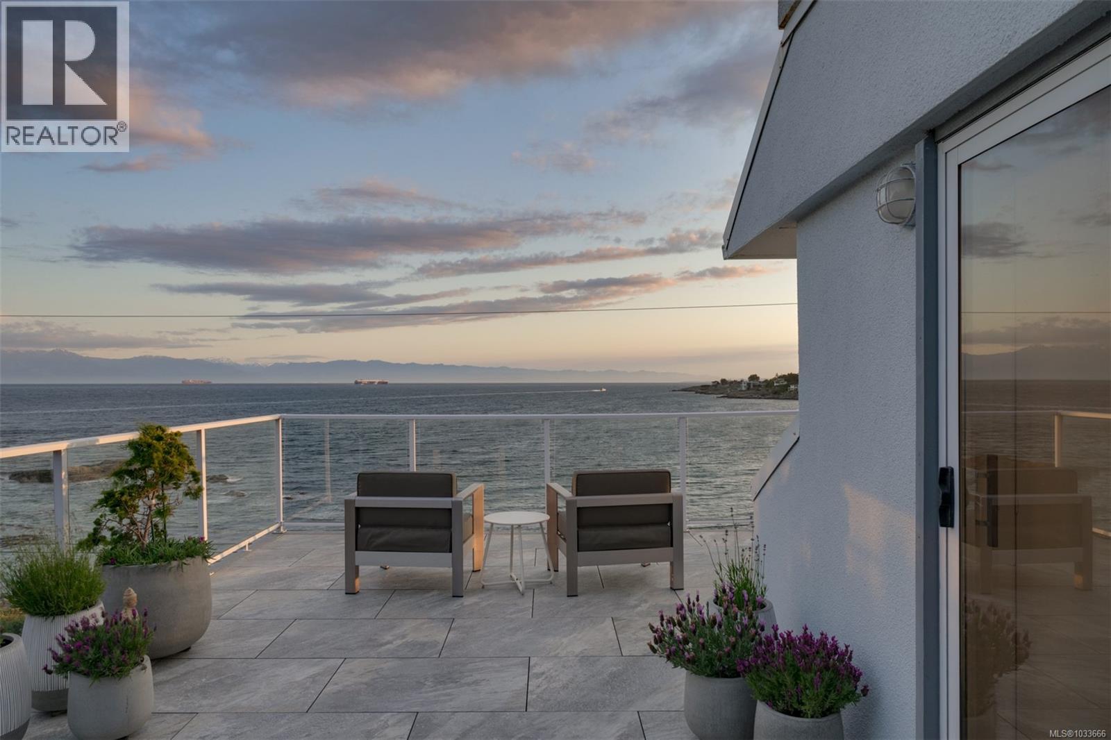 554 Beach Dr, Oak Bay, British Columbia