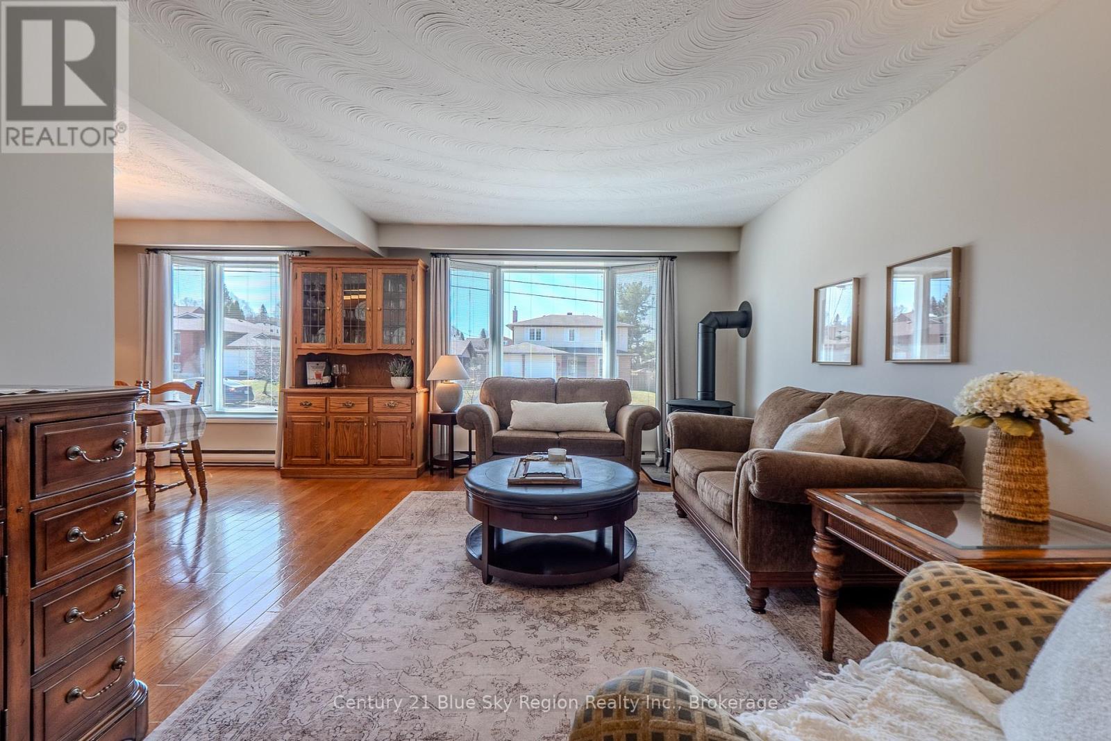 14 Sable Crescent, North Bay, Ontario  P1A 3X7 - Photo 3 - X13051886