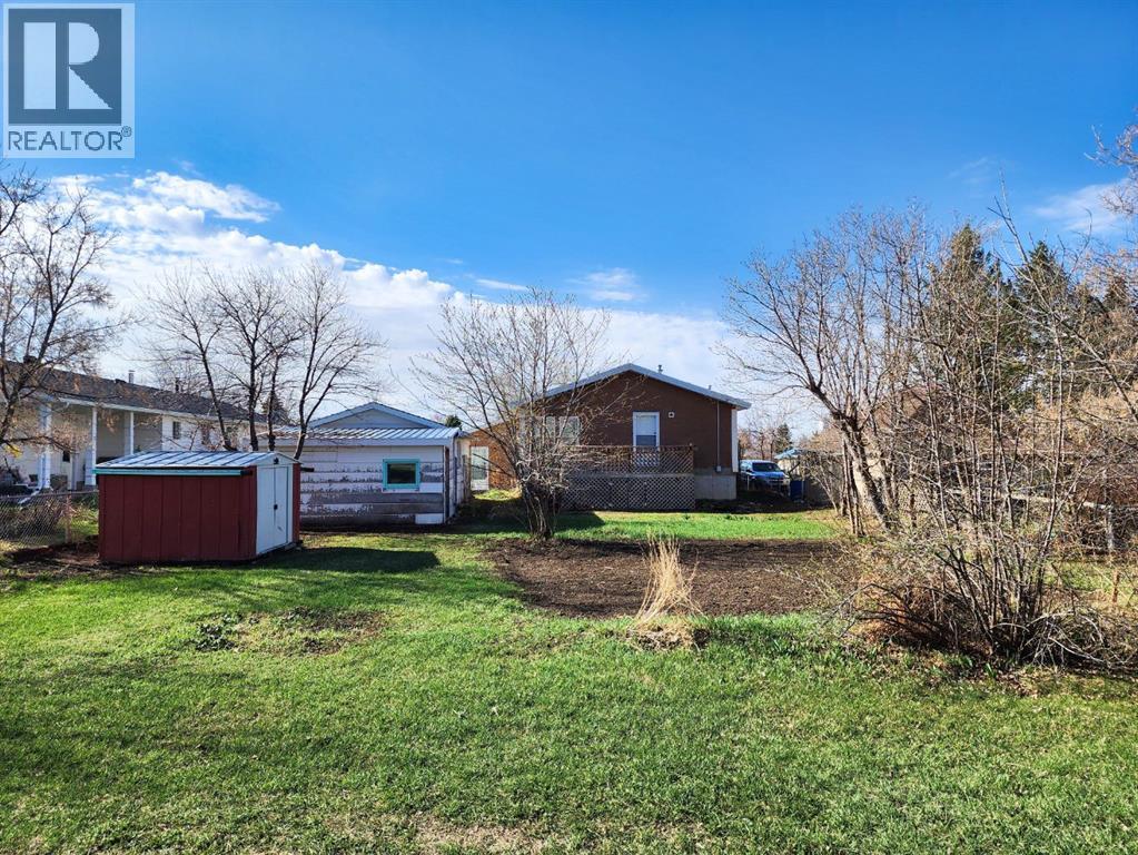 234 49 Ave E, Claresholm, Alberta  T0L 0T0 - Photo 32 - A2305039