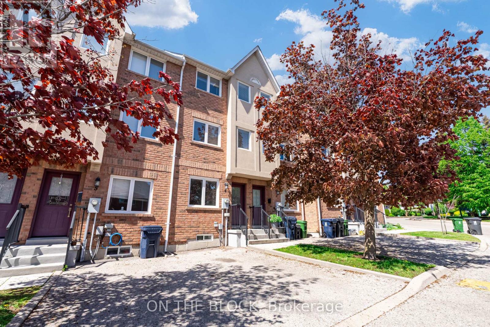 4 - 224 Rosemount Avenue, Toronto, Ontario  M9N 1M8 - Photo 2 - W13051602
