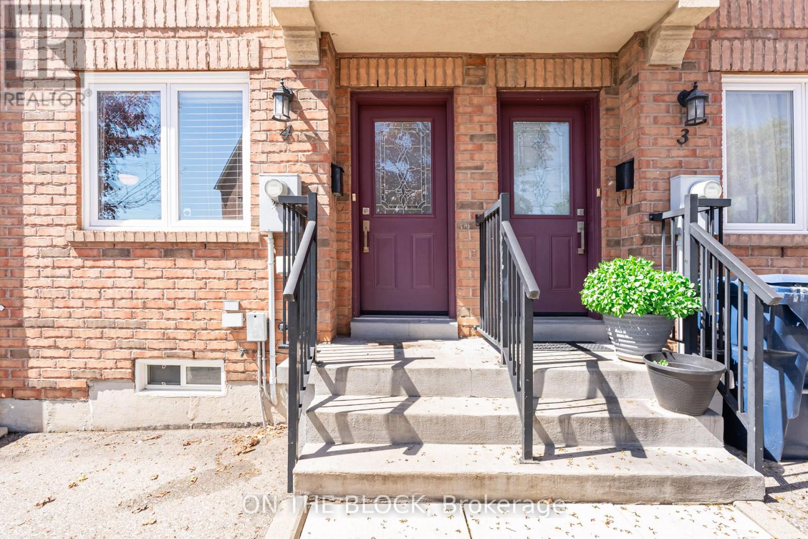 4 - 224 Rosemount Avenue, Toronto, Ontario  M9N 1M8 - Photo 37 - W13051602