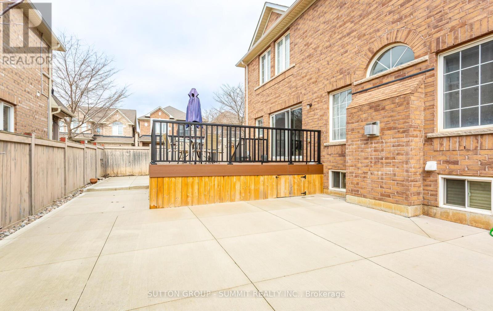 10 Elmcrest Drive, Brampton, Ontario  L6Y 5T7 - Photo 27 - W13051630