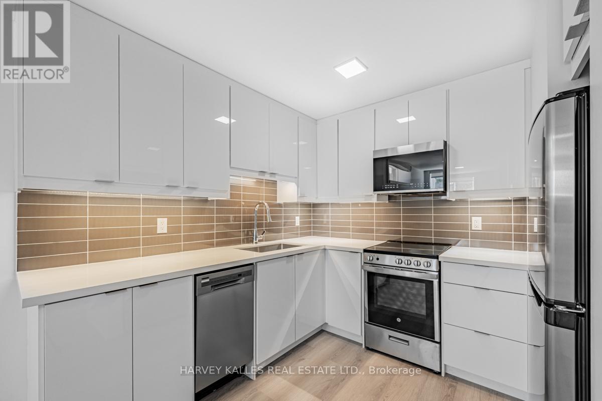 18 Cavell Avenue, Toronto, Ontario  M8V 1P2 - Photo 12 - W13051700