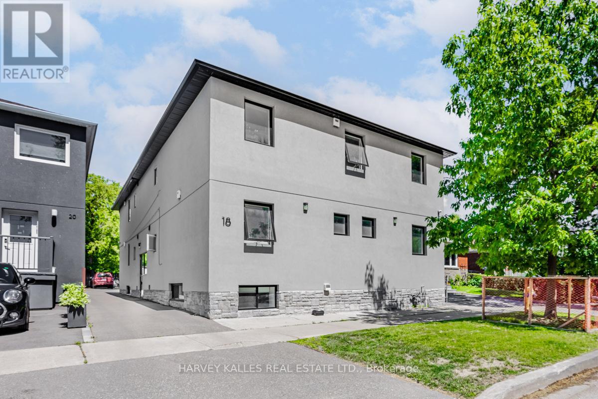 18 Cavell Avenue, Toronto, Ontario  M8V 1P2 - Photo 2 - W13051700