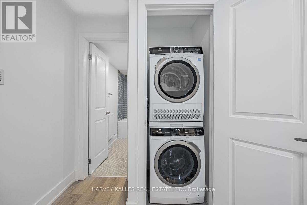 18 Cavell Avenue, Toronto, Ontario  M8V 1P2 - Photo 22 - W13051700