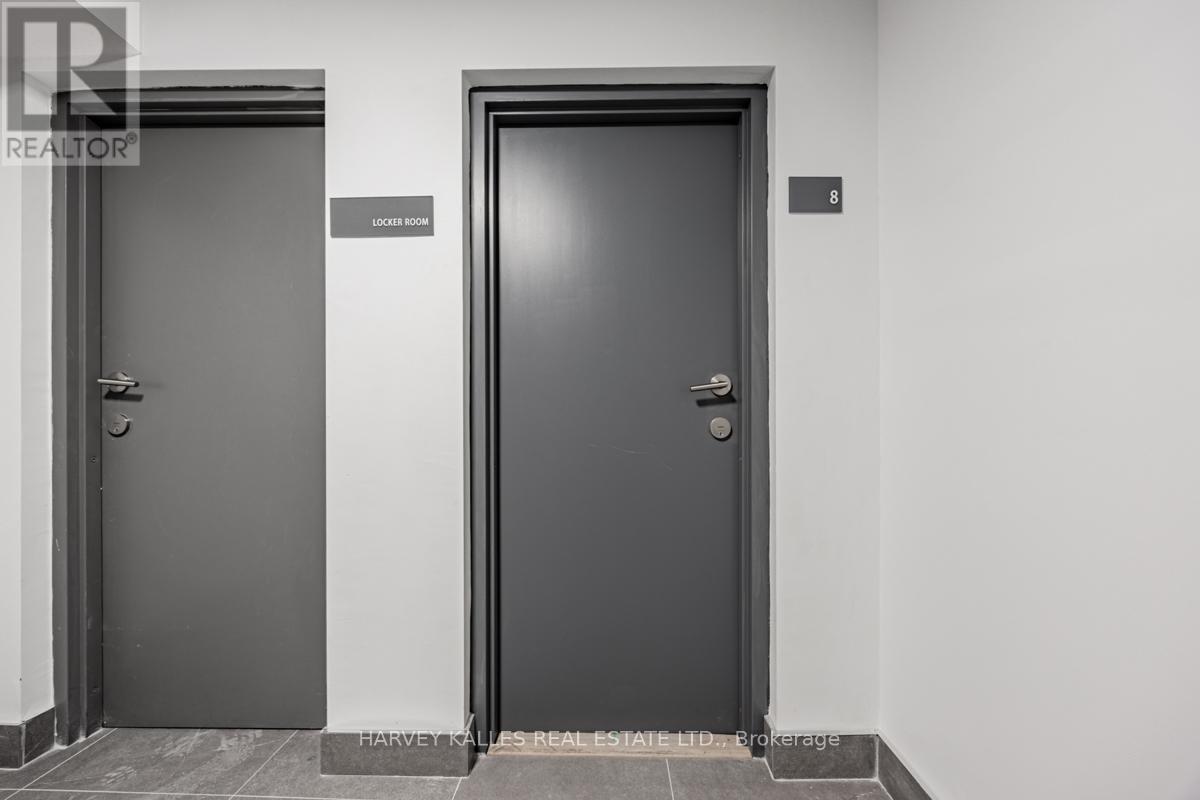 18 Cavell Avenue, Toronto, Ontario  M8V 1P2 - Photo 5 - W13051700