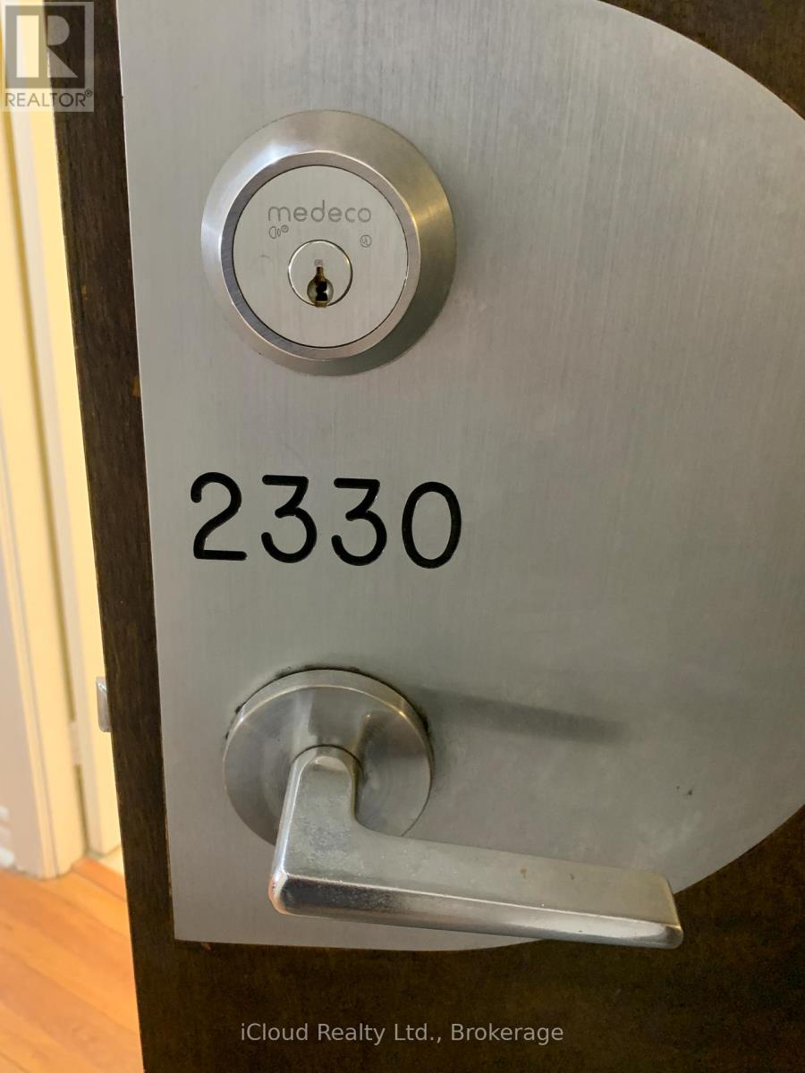 2330 - 3888 Duke Of York Boulevard, Mississauga, Ontario  L5B 4P5 - Photo 4 - W13051702