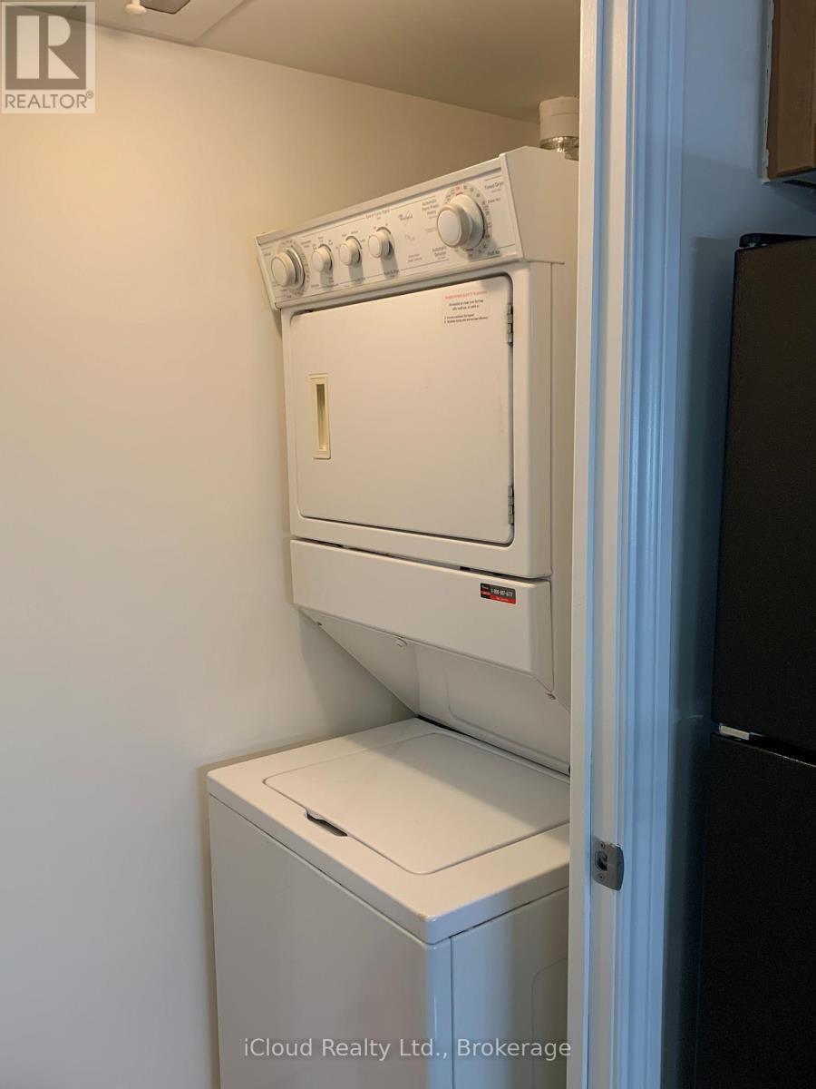 2330 - 3888 Duke Of York Boulevard, Mississauga, Ontario  L5B 4P5 - Photo 9 - W13051702