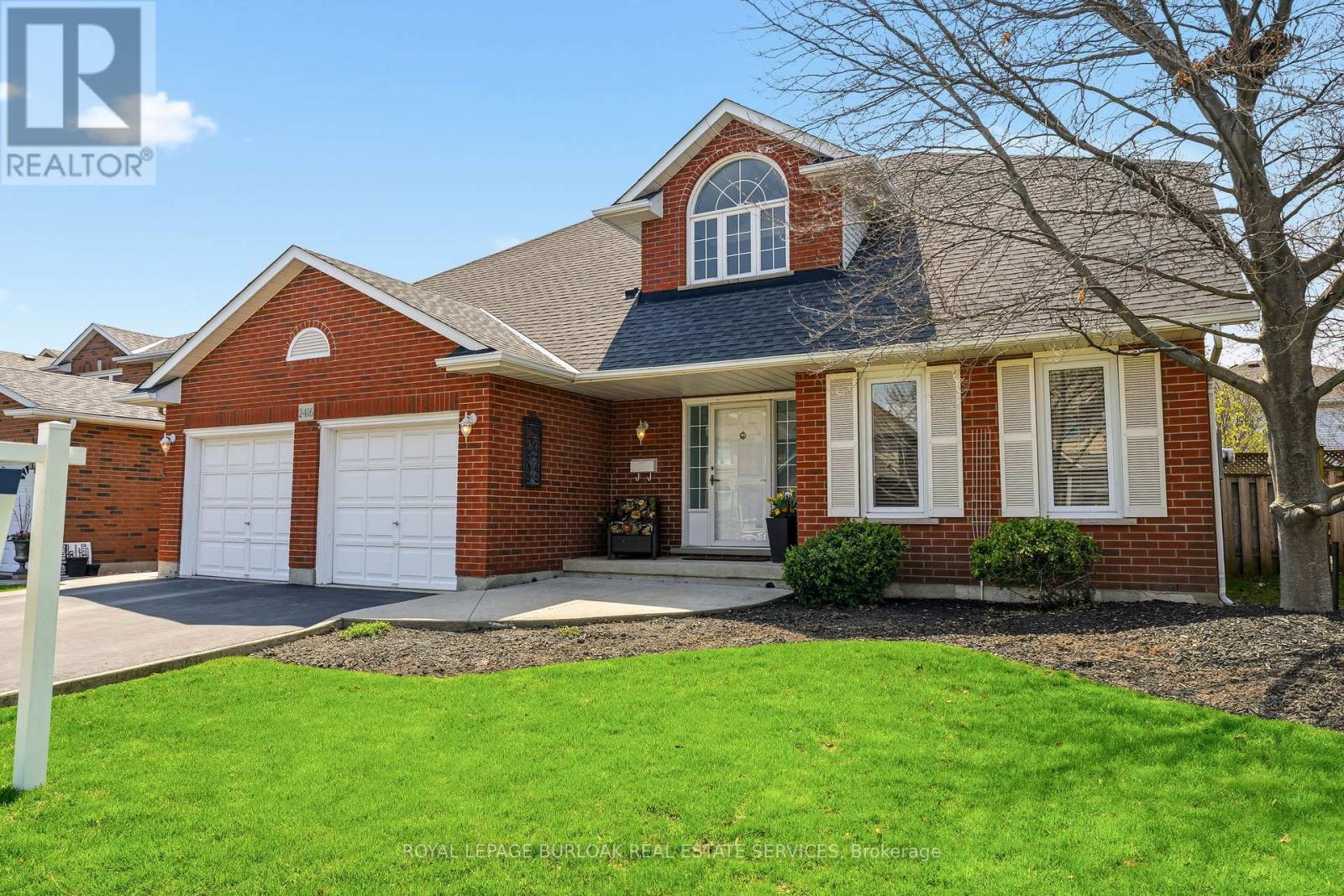 2416 Baxter Crescent, Burlington, Ontario  L7M 4A1 - Photo 2 - W13051748