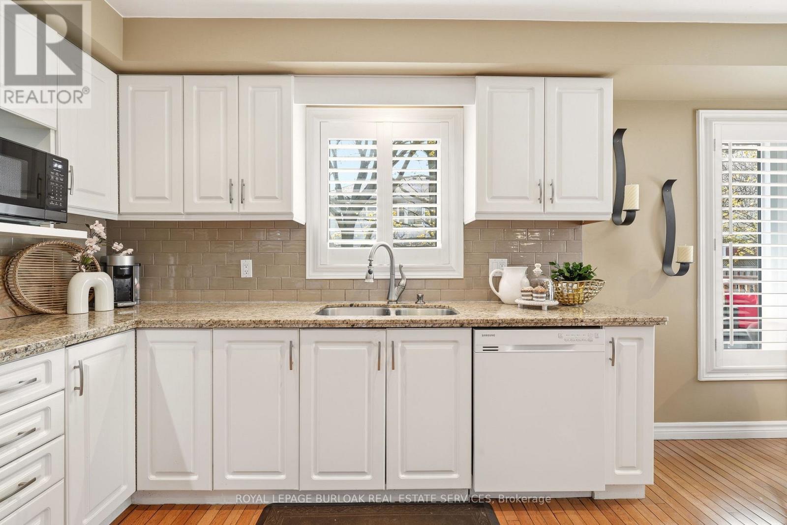 2416 Baxter Crescent, Burlington, Ontario  L7M 4A1 - Photo 24 - W13051748