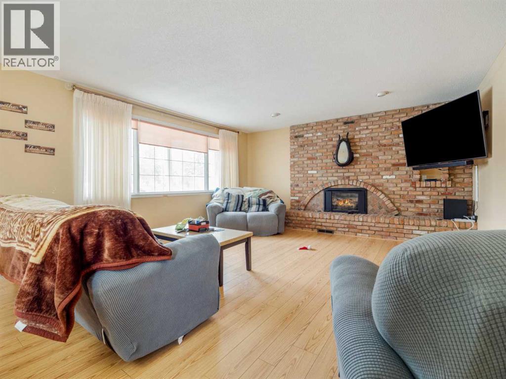 1202 13 Street S, Lethbridge, Alberta  T1K 1S9 - Photo 6 - A2305667