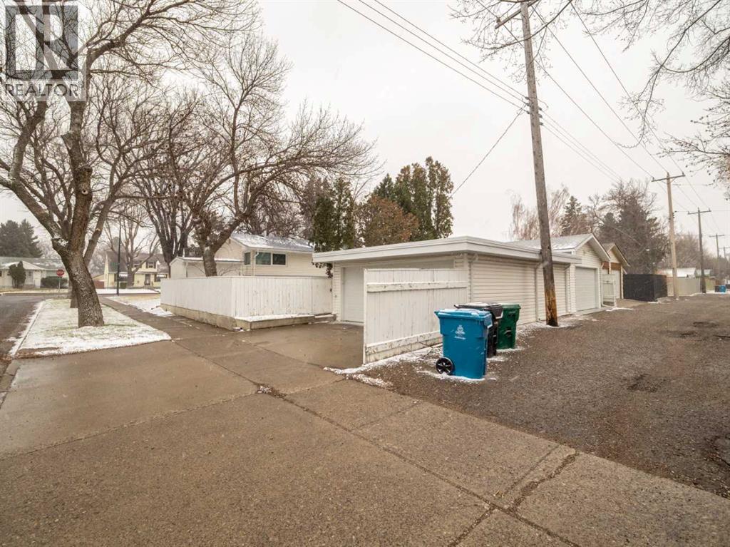 1202 13 Street S, Lethbridge, Alberta  T1K 1S9 - Photo 37 - A2305667